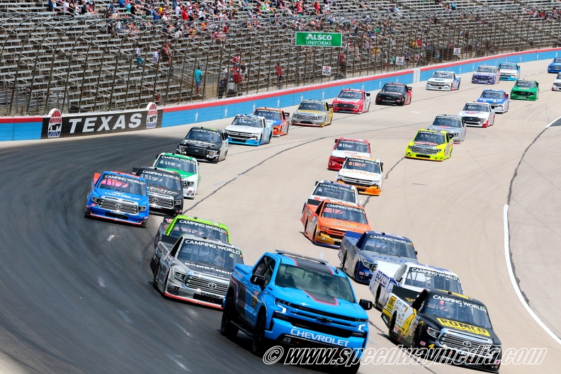 Camping World Truck - SpeedyCash.com 220 - Texas - photo by Ron Olds - sm4