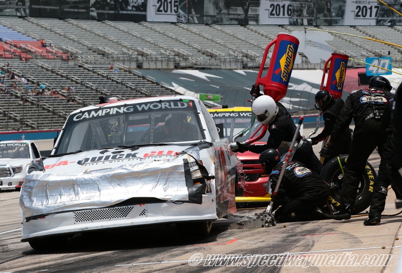 Camping World Truck - SpeedyCash.com 220 - Texas - photo by Ron Olds - sm14 