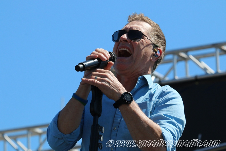 08 Kansas Hollywood 400 Craig Morgan 11Sep22 2765