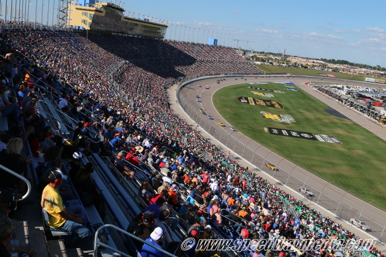 75 Kansas Hollywood 400 Cup 11Sep22 5010