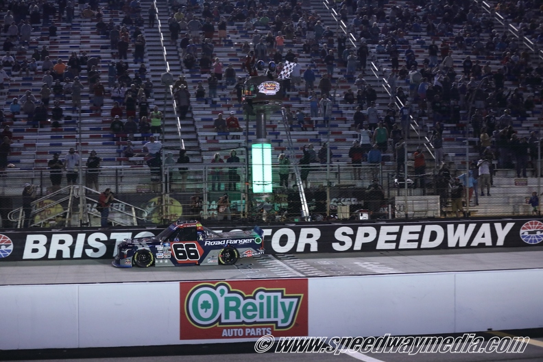 Majesky66-Checkered Flag.JPG