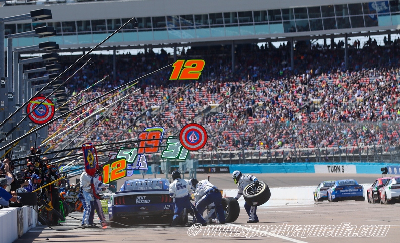 Blaney pit stop.jpg