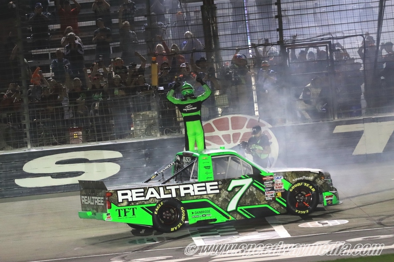 Kyle Busch victory-4JPG.JPG