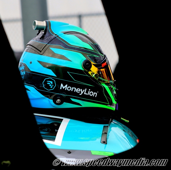 Bubba Wallace helmet