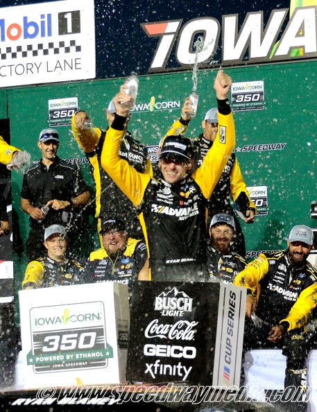 Ryan Blaney victory lane.JPG