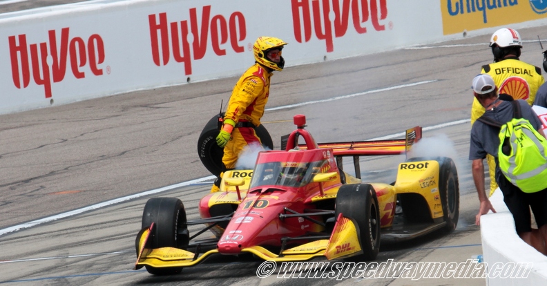 Alex Palou pit stop.JPG