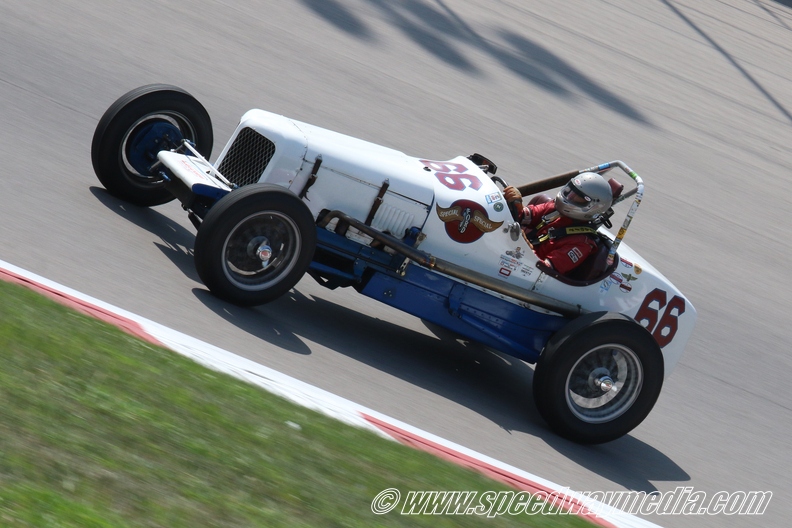 08_WWTR StL Vintage Indy_17Aug24_5384.jpg