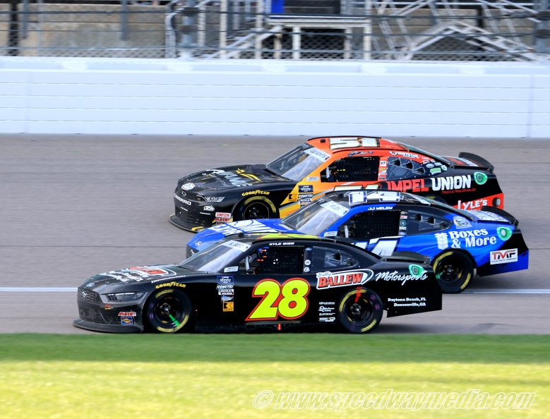 3 wide race action.JPG