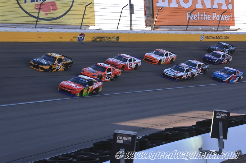 #7 Justin Allgaier leads the pack.JPG