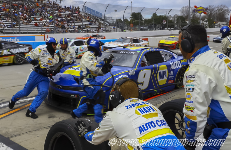 Chaes Elliott pit stop.jpg
