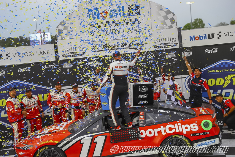 Denny Hamlin confetti.jpg