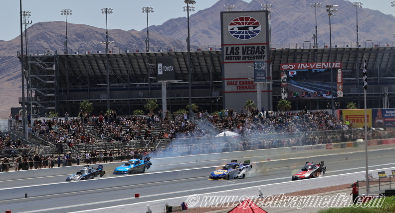 4 wide race action.JPG