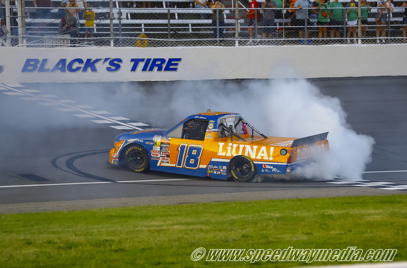 Tyler Ankrum doing his burn out.jpg