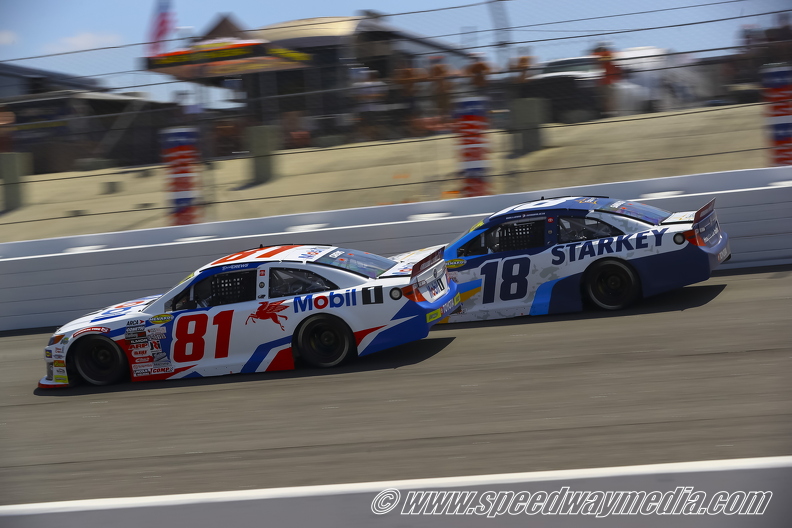 Brent Crews and William Sawalich battle for the lead.jpg
