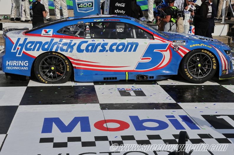 Kyle Larson can in victory lane.JPG