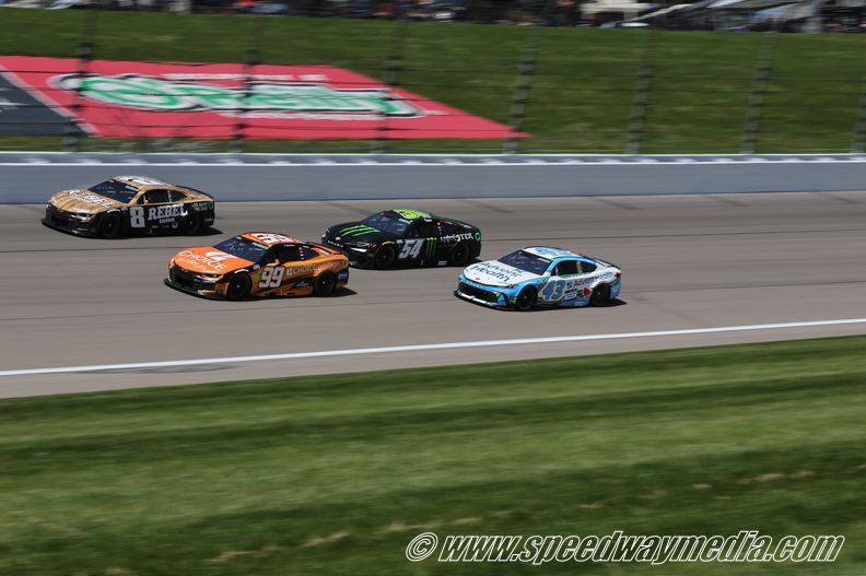 racing for position 2.JPG