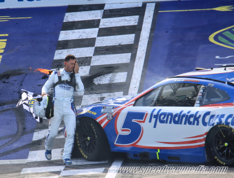 Kyle Larson tough day at work.JPG