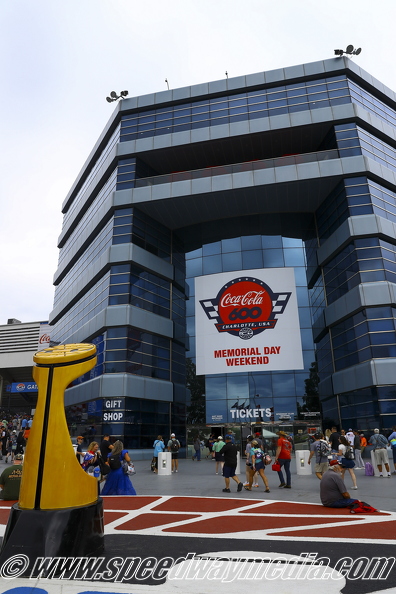 Charlotte Motor speedway.jpg