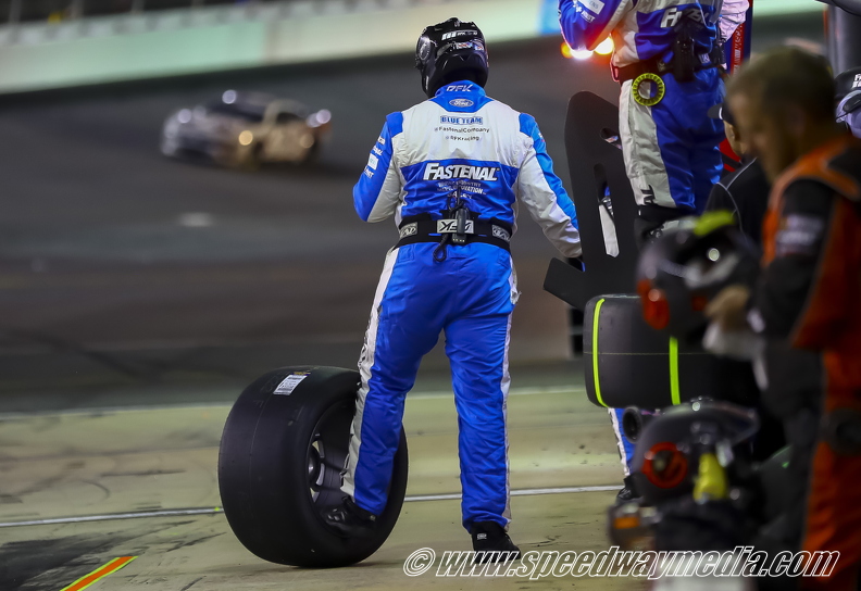 Chris Buesher's tire changer.jpg
