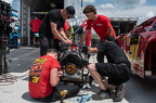 31 Kyle Crump crew, engine change