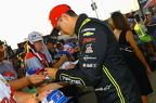 Sammy Smith signing autographs