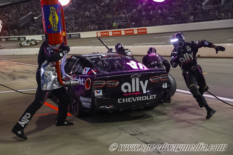 Alex Bowman pitting at Richmond.jpg