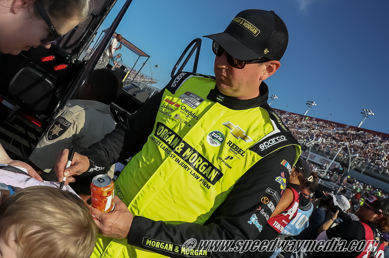 Kyle Busch Darlington.jpg