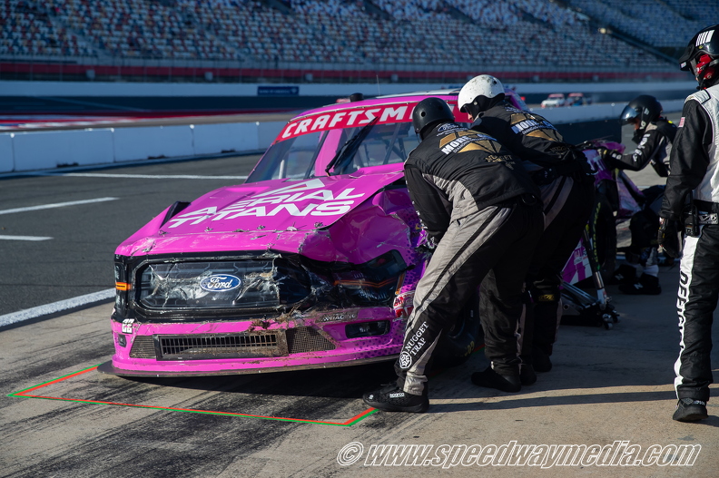 pits stop action.jpg