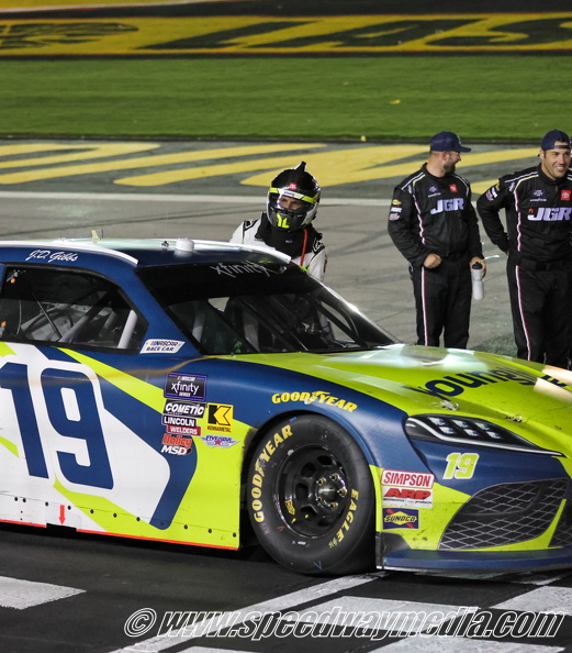 Aric Almirola 4.JPG