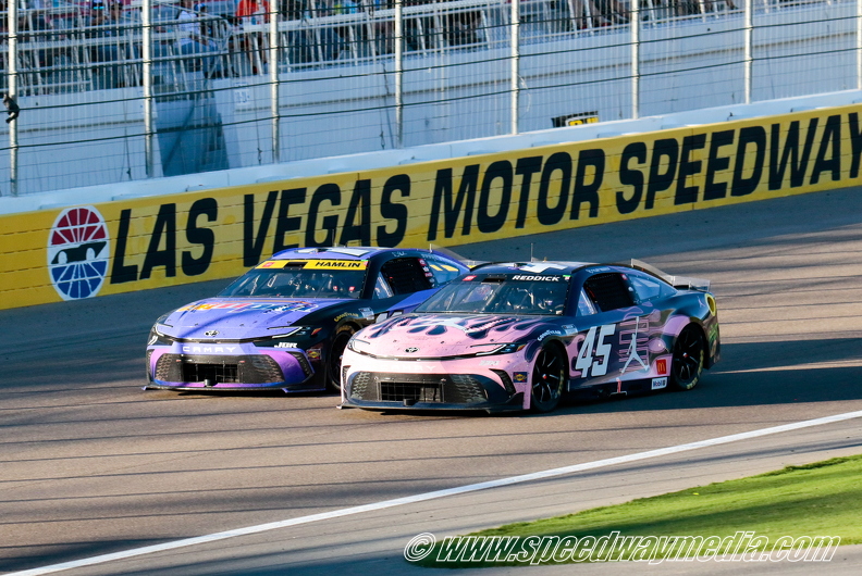 45 Tyler Reddick - Denny Hamlin for the lead.JPG