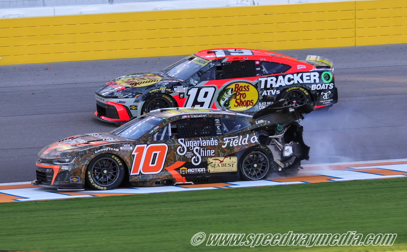 damaged race car of Ty Dillon.JPG