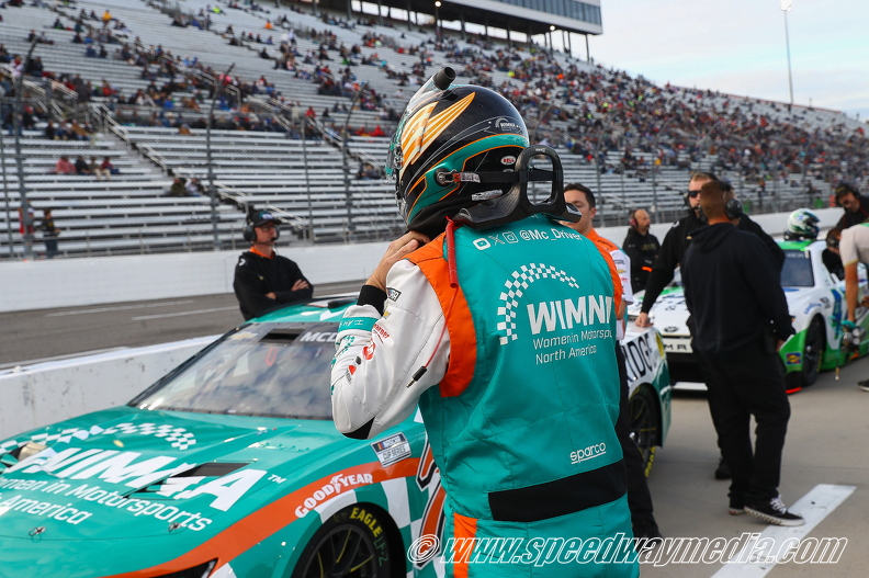 Martinsville Cup qualifing Xfinity 500 (2).jpg