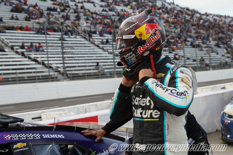 Martinsville Cup qualifing Xfinity 500 (16).jpg