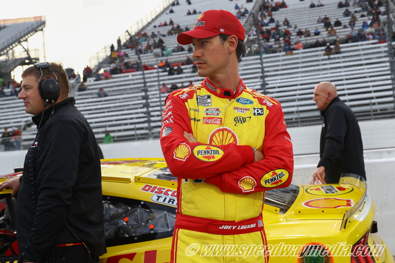 Martinsville Cup qualifing Xfinity 500 (21).jpg
