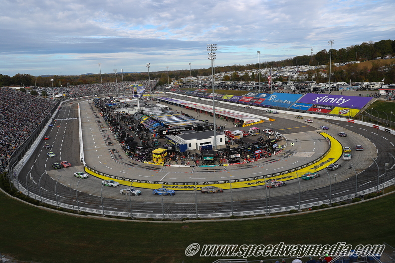 Martinsville Xfinity 500 (65).jpg