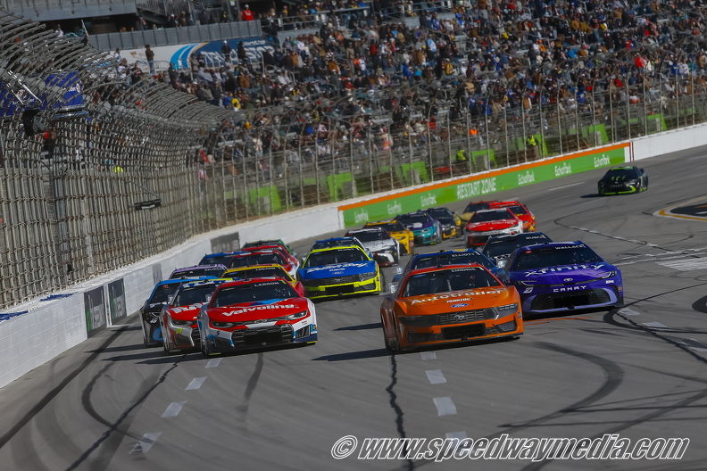 Atlanta Speedway AutoTrader 400 (1).jpg
