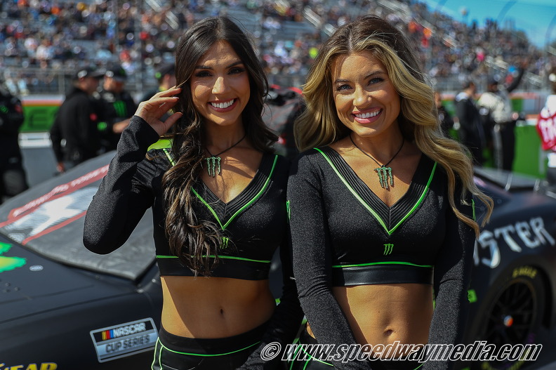 Martinsville Cook Out 400  (16).jpg