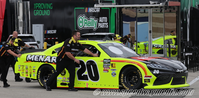 Brandon Jones crew to inspection.JPG