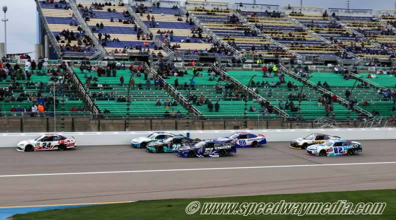 3 wide reacing.JPG