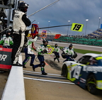 Brent Crews pit crew 