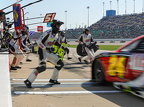 William Byron crew pit stop