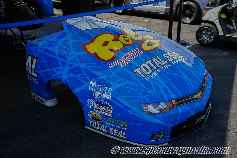 Zmax 4-Wide Nationals NHRA qualifing (28).jpg