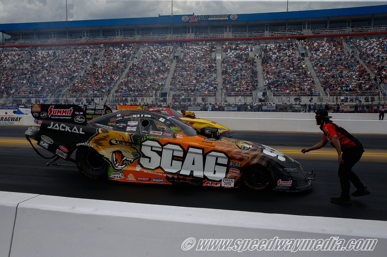 Zmax 4-Wide Nationals NHRA qualifing (50).jpg