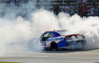 Kyle Larson burn out 1