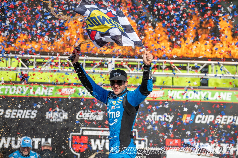 Chase Elliott-14.jpg