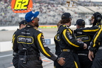 Kyle Busch wins at Dover