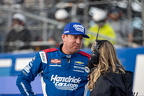 Kyle Busch wins at Dover