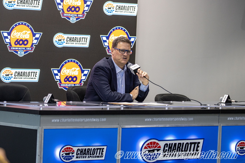 4_Press_Confrence.jpg