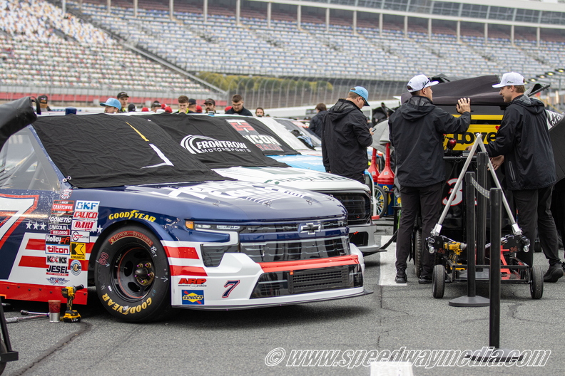 5_Sat_Truck.jpg