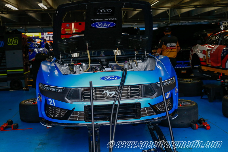 Charlotte Coca-Cola 600, garage, saturday rain delay (27).jpg